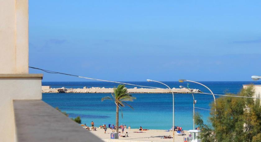 Araba Fenice Hotel San Vito Lo Capo Exterior photo